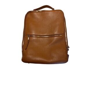 Quince Italian Leather Messenger Bag